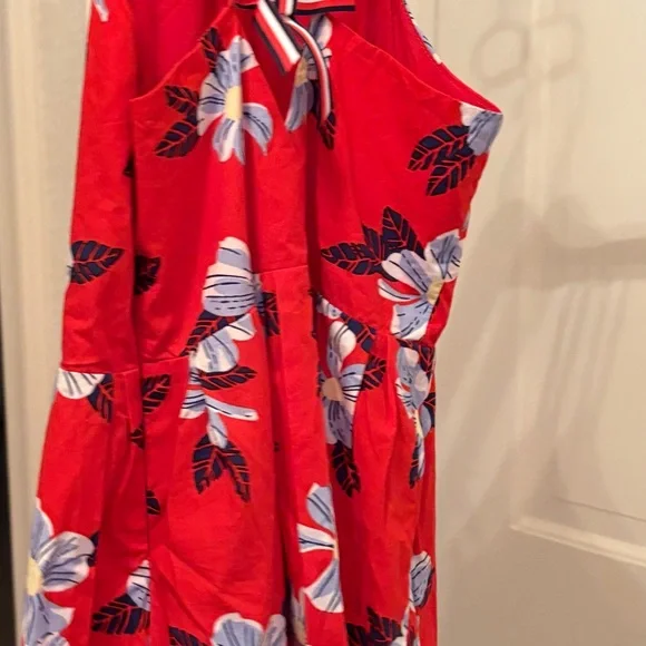 Girls Tommy Hilfiger Red Floral Sleeveless Fit Flare Dress 100% Cotton Size 12 - Picture 2 of 4